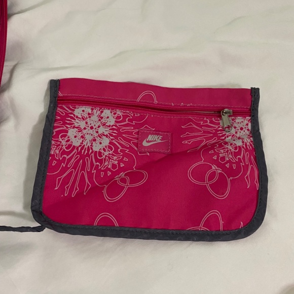 Nike zipper tote - Picture 2 of 4